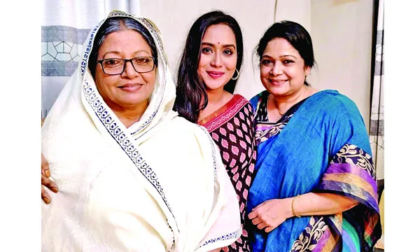 ‘চাওয়া পাওয়া’ ধারাবাহিকে ডলি, মেমী ও মম