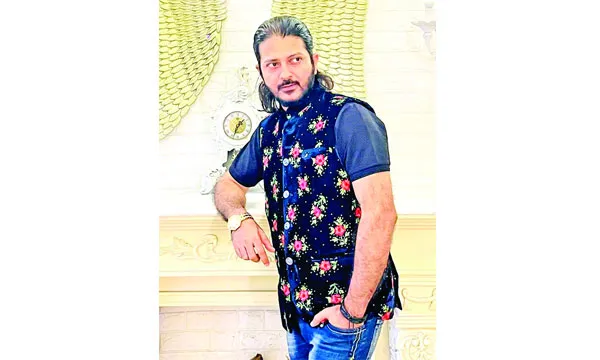 শিল্পী সমিতির নির্বাচনে কায়েস আরজু