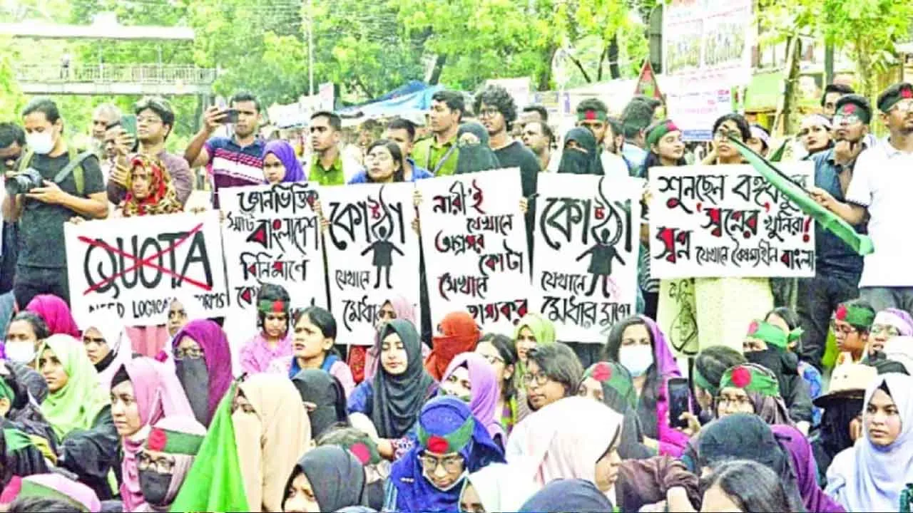 বাংলা ব্লকেডে স্থবির ঢাকা, কোটা বাতিলে এক দফা কর্মসূচি ঘোষণা