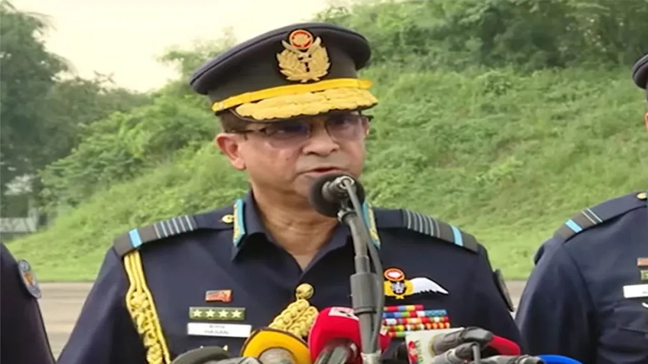 সুচিকিৎসা নিশ্চিতে সহায়তার আশ্বাস বিমান বাহিনী প্রধানের