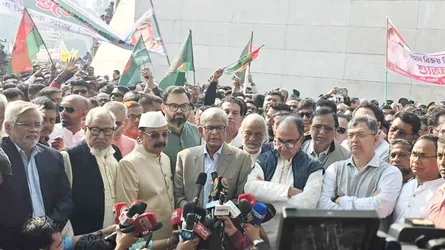 গণতন্ত্রের জন্য চলা সংগ্রাম-লড়াই চালিয়ে যাব : মির্জা ফখরুল