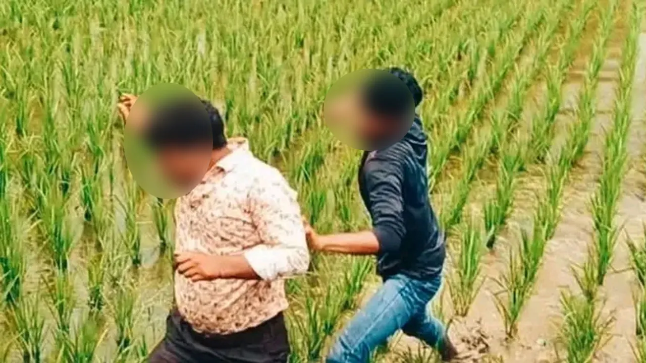 পঞ্চগড়ে রাস্তার কাজ নিয়ে স্থানীয়দের ক্ষোভ, এলজিইডির কর্মচারীকে গণপিটুনি