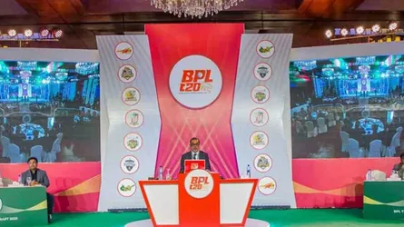 আবারো পেছাল বিপিএলের নিলাম, সময়মতো আসর শুরু নিয়ে শঙ্কা