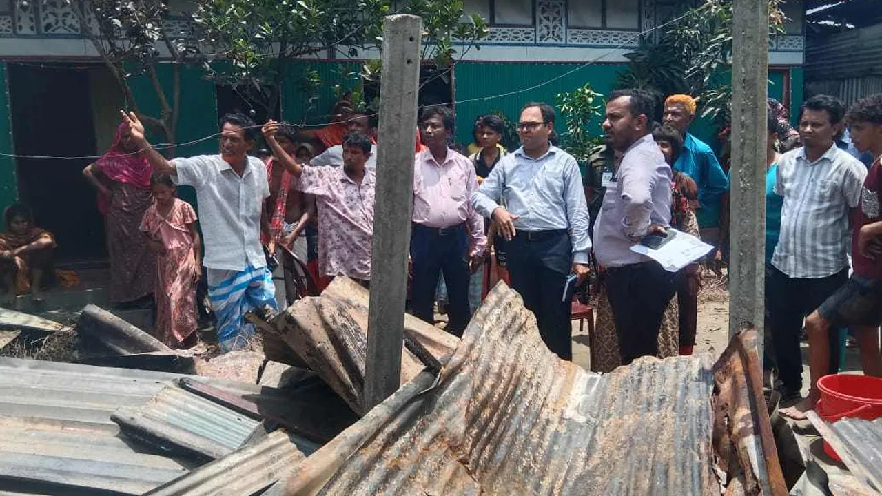 বুড়িচংয়ে আগুনে পুড়েছে ৪ ঘর