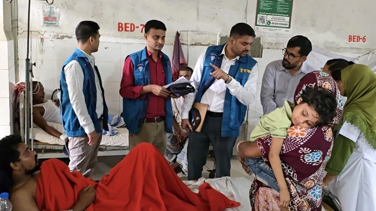 পলাশ উপজেলা স্বাস্থ্য কমপ্লেক্সে দুদকের অভিযান