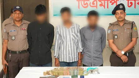 রাজধানীতে গীর্জায় দস্যুতা : লুণ্ঠিত মালামালসহ গ্রেফতার ৩