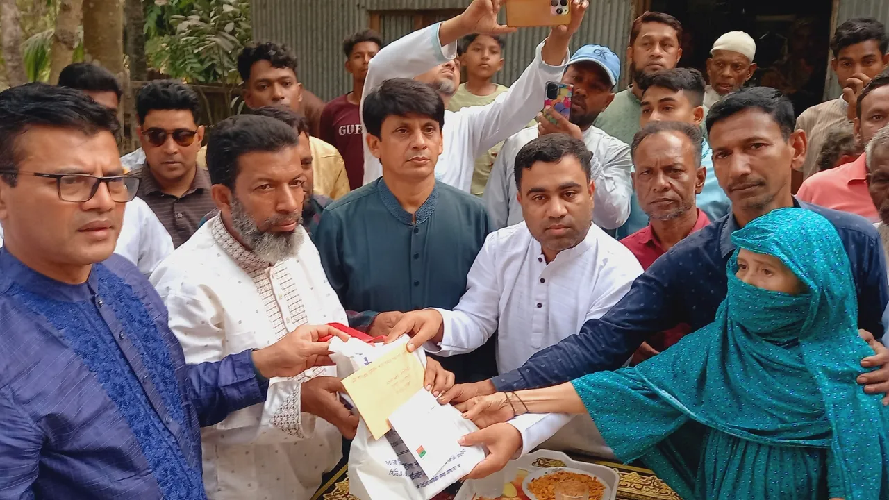 তারেক রহমানের ঈদ উপহার পেল শহীদ আইয়ুবের পরিবার