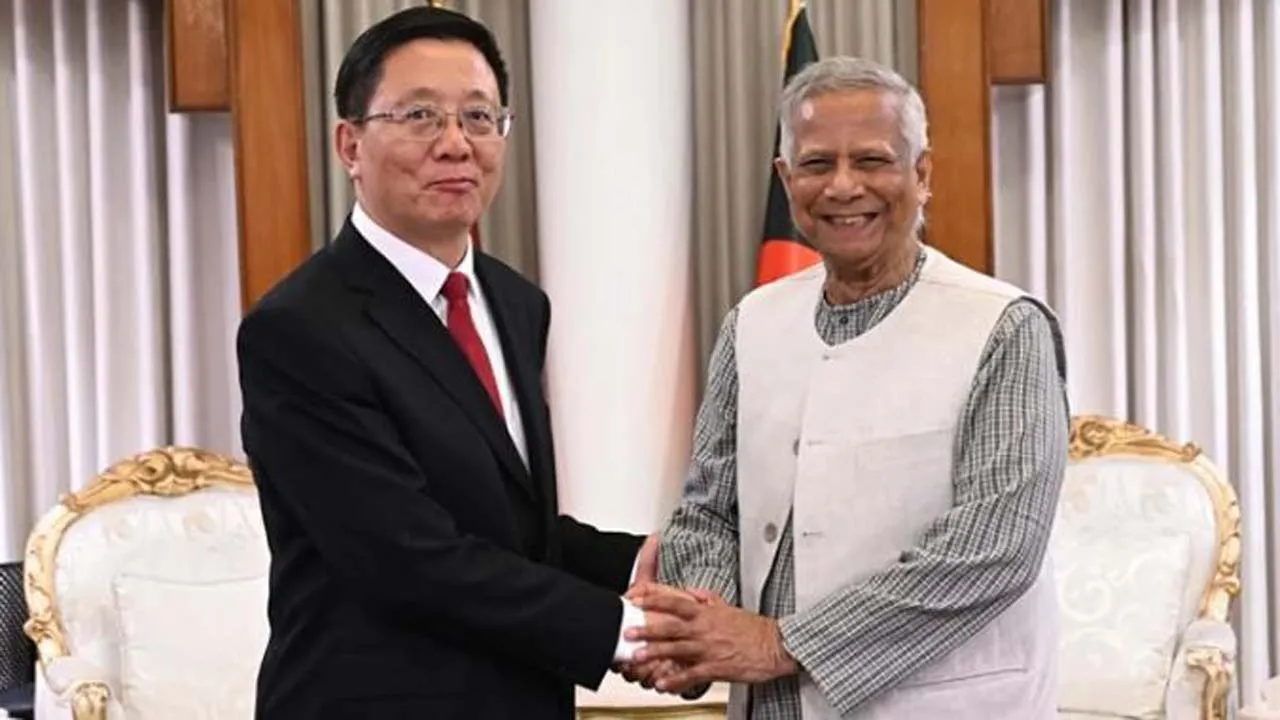 চীন-বাংলাদেশ সম্পর্ক গভীর করার অঙ্গীকার পুনর্ব্যক্ত প্রধান উপদেষ্টার