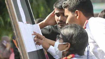 দুই বিষয়ে পরীক্ষা খারাপ হওয়ায় চট্টগ্রাম বোর্ডে পাসের হার কমেছে : পরীক্ষা নিয়ন্ত্রক