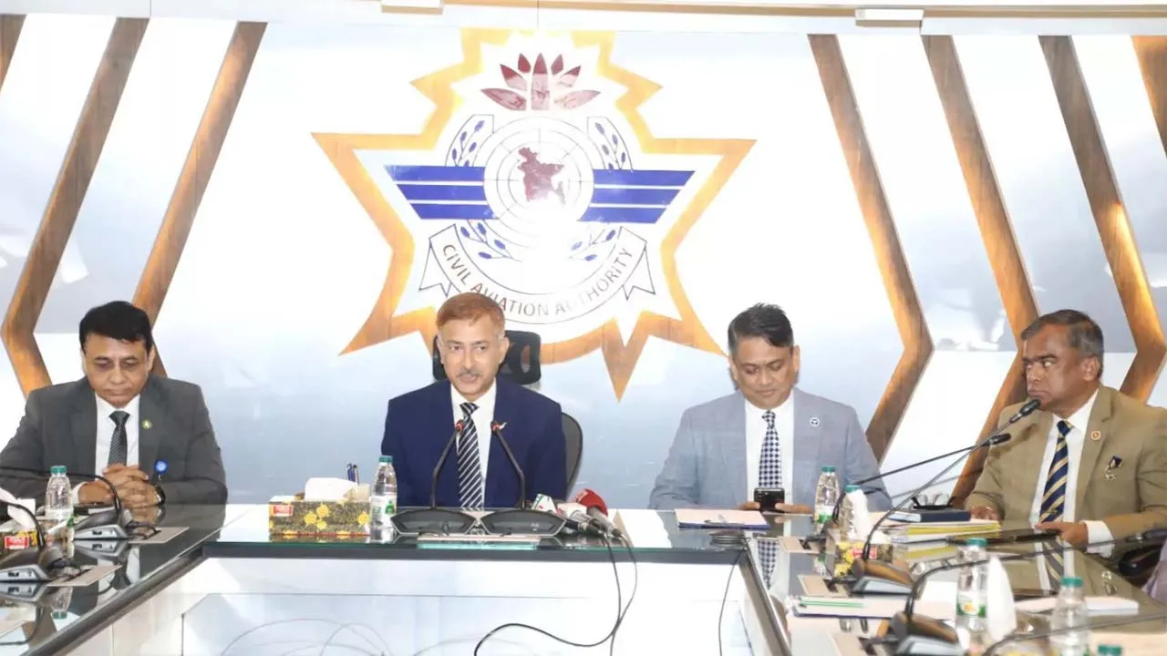 ঢাকায় ‘নো ফ্লাই জোনে’ ২৬৩ অবৈধ উঁচু ভবন : বেবিচক চেয়ারম্যান
