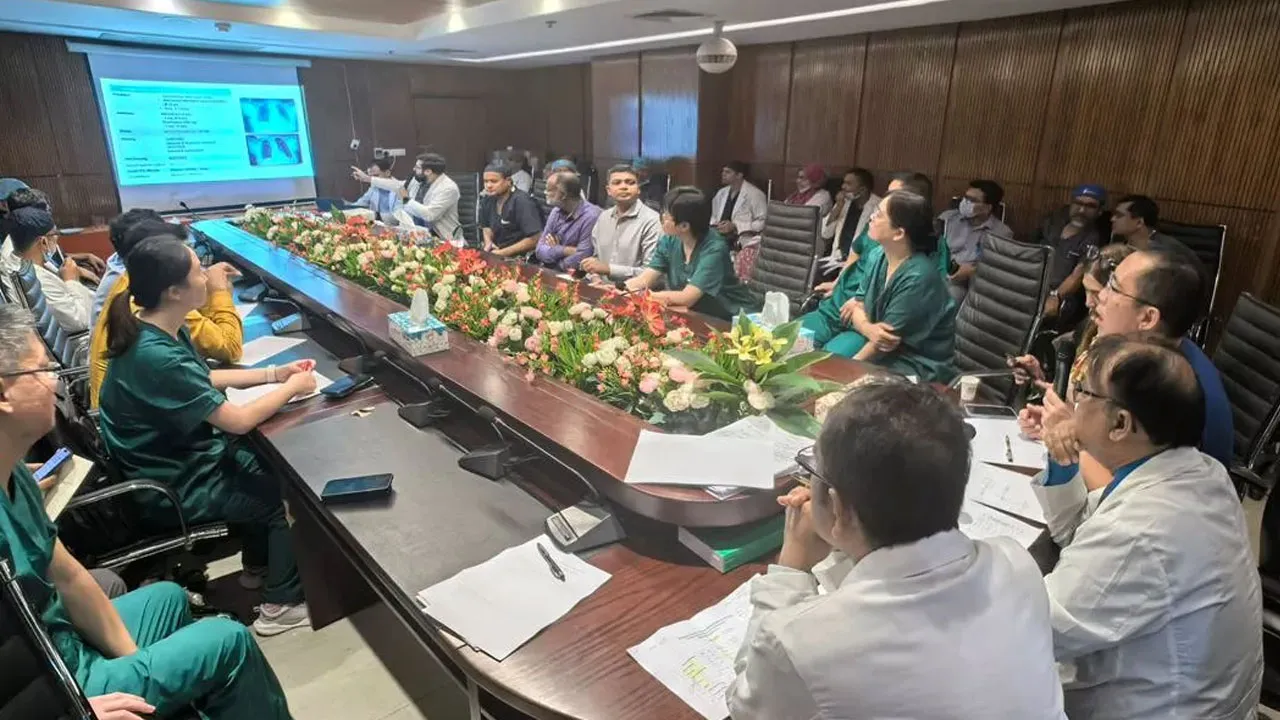 বিমান দুর্ঘটনায় আহতদের পূর্ণ সহায়তার প্রস্তাব চীনের