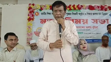 ‘আমার পাশে বসা ৯০ পারসেন্ট এইডা-ওইডা খায়, আমি ক্যামনে মাদকের বিরুদ্ধে বক্তৃতা দেই’