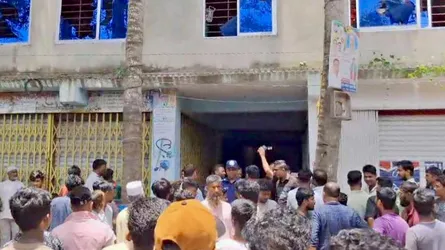 কুমিল্লায় ছেলে-মেয়ে ও মাকে পিটিয়ে হত্যা