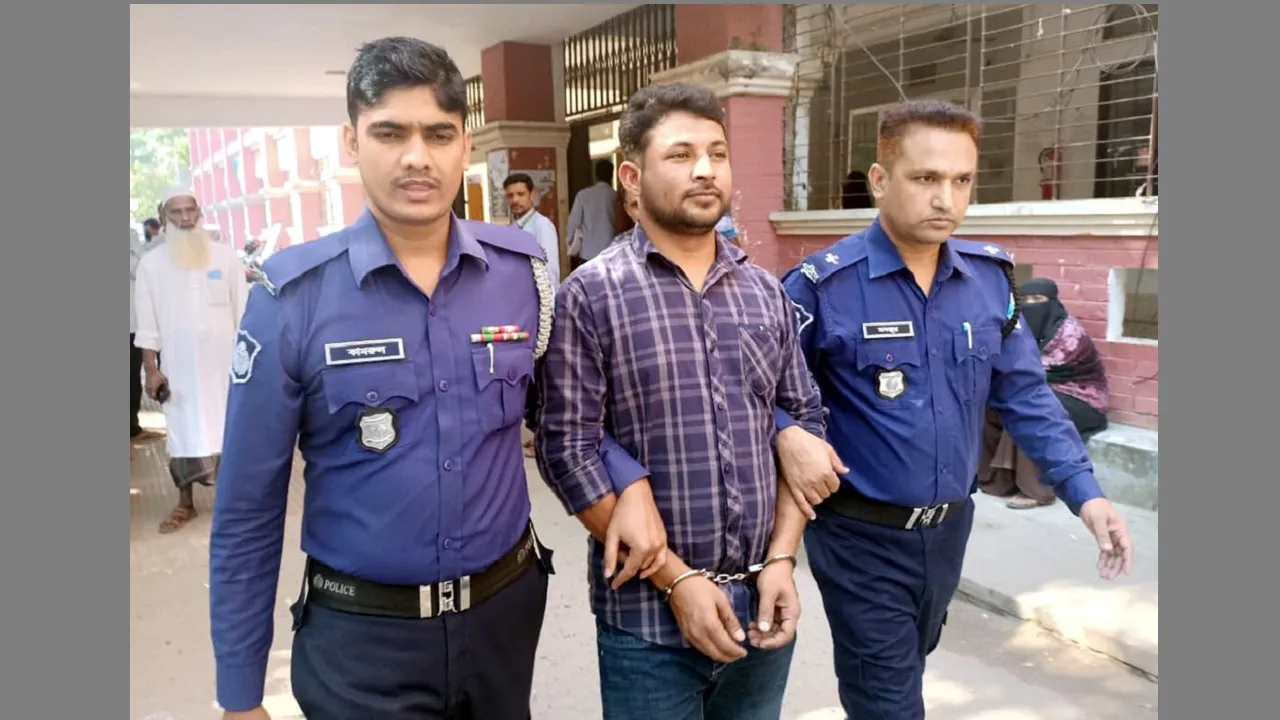 কুমিল্লায় পেট্রোল ঢেলে ব্যবসায়ী হত্যা মামলায় ২ জনকে মৃত্যুদণ্ড