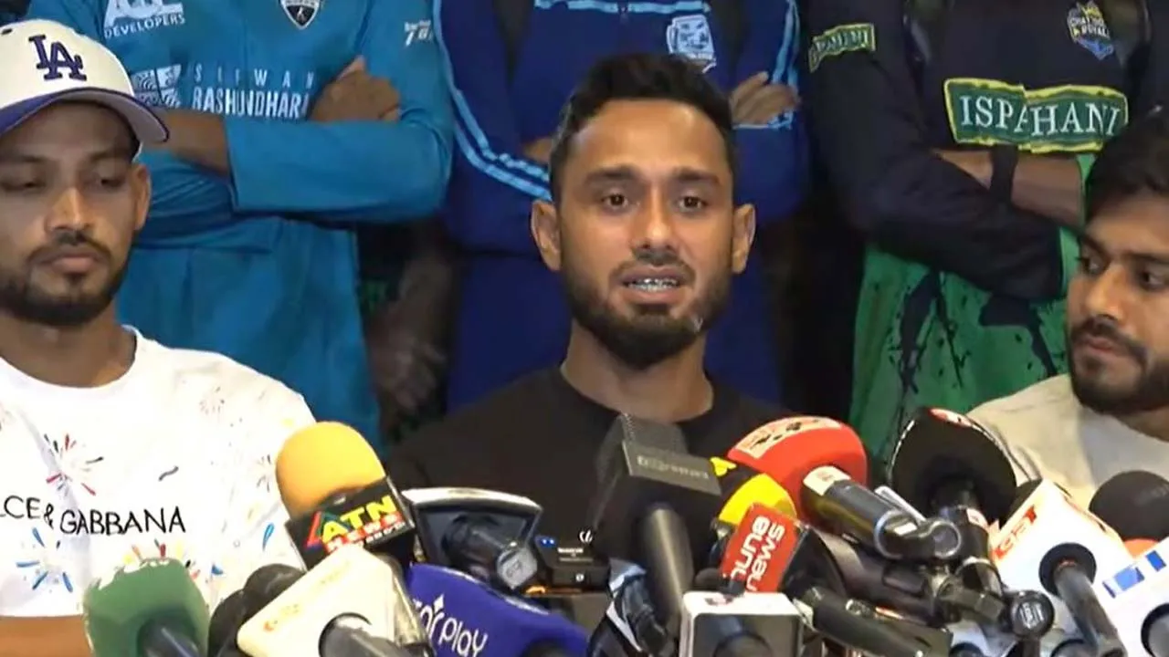 দাবিতে ‘অনড়’ ক্রিকেটাররা, না খেলার সিদ্ধান্ত