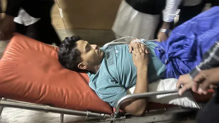 লোহাগাড়ায় জুলাই শহীদ ইশমামের বড় ভাইয়ের ওপর ছাত্রলীগের হামলা