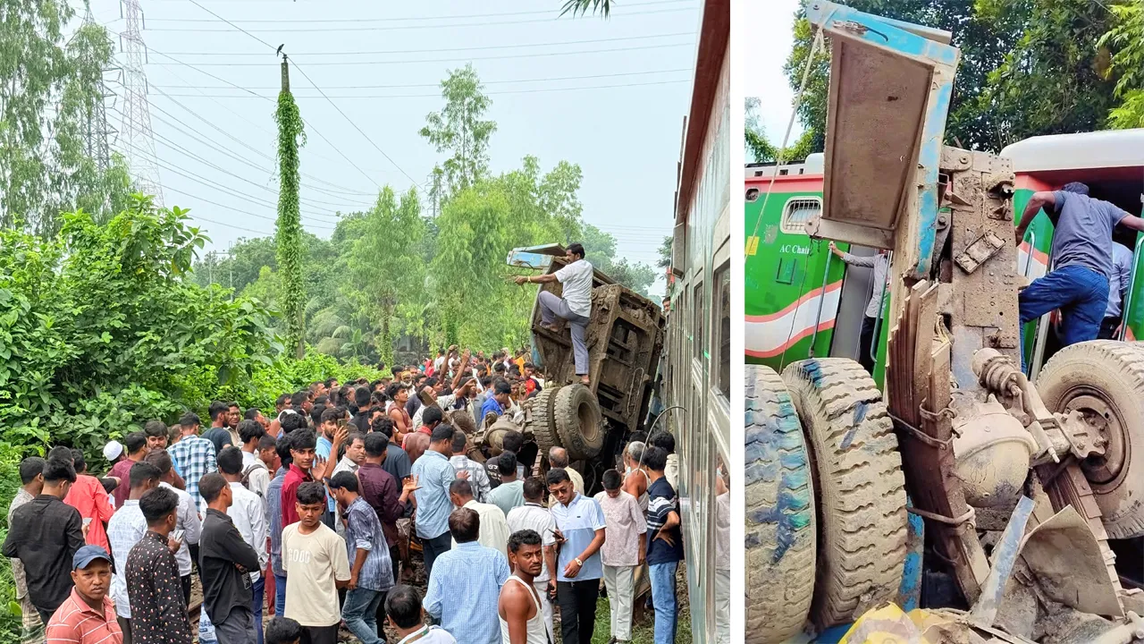 চট্টগ্রামে ট্রাকে ট্রেনের ধাক্কা : ৪ ঘণ্টা পর স্বাভাবিক রেল যোগাযোগ