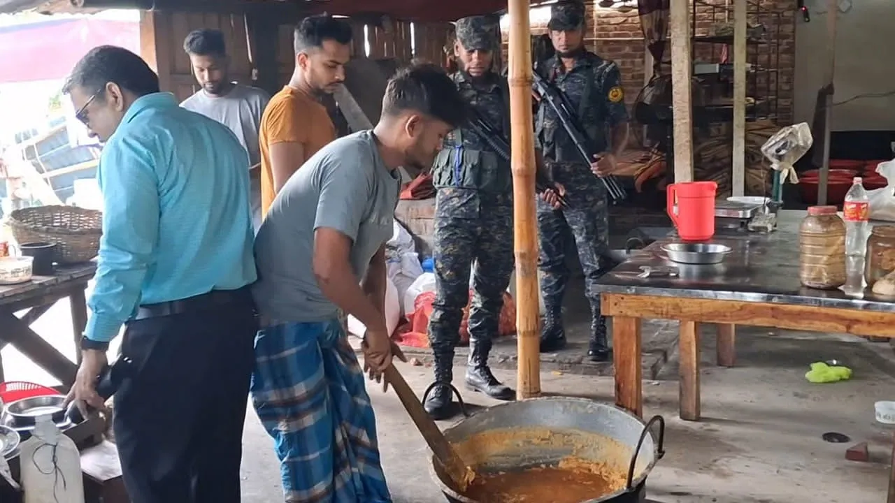 চুয়াডাঙ্গায় ভোক্তা অধিকারের অভিযানে ব্যবসায়ীকে জরিমানা