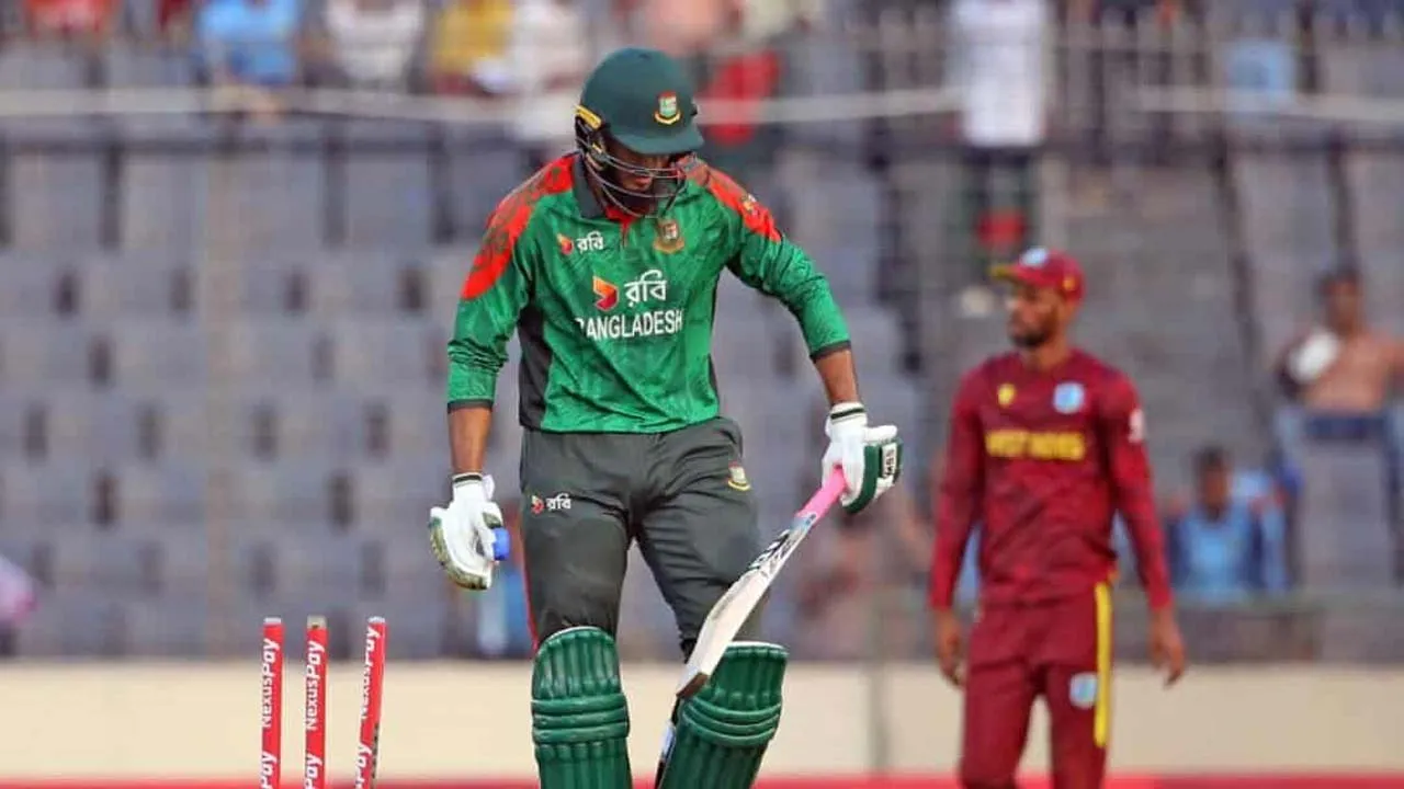 ব্যাটিং ব্যর্থতায় ডুবল বাংলাদেশ, তুলল ২০৭ রান