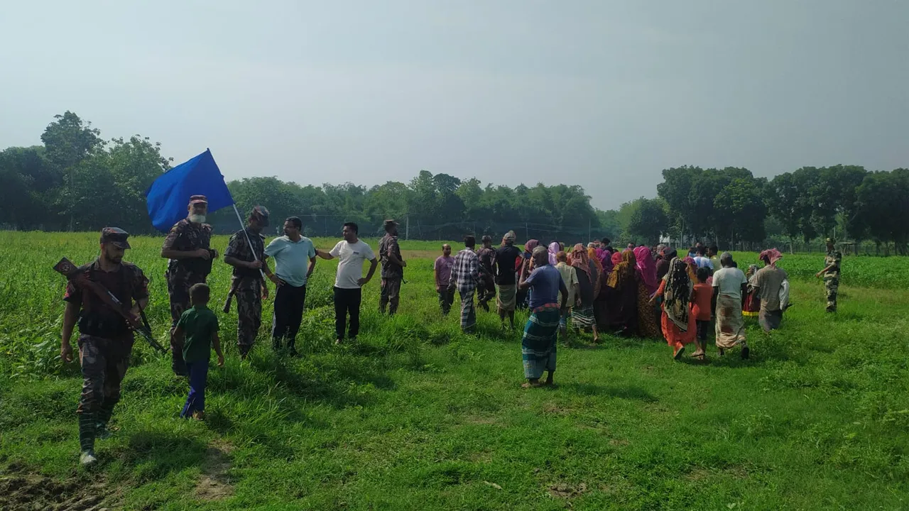 ভারতীয় ভূখণ্ডে মৃত মাকে সীমান্তে শেষবিদায়