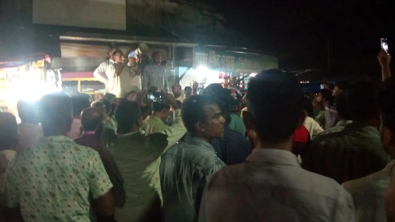 নাটোর-১ আসনে বিএনপির মনোনয়ন পরিবর্তনের দাবিতে মিছিল, কঠোর আন্দোলনের হুঁশিয়ারি