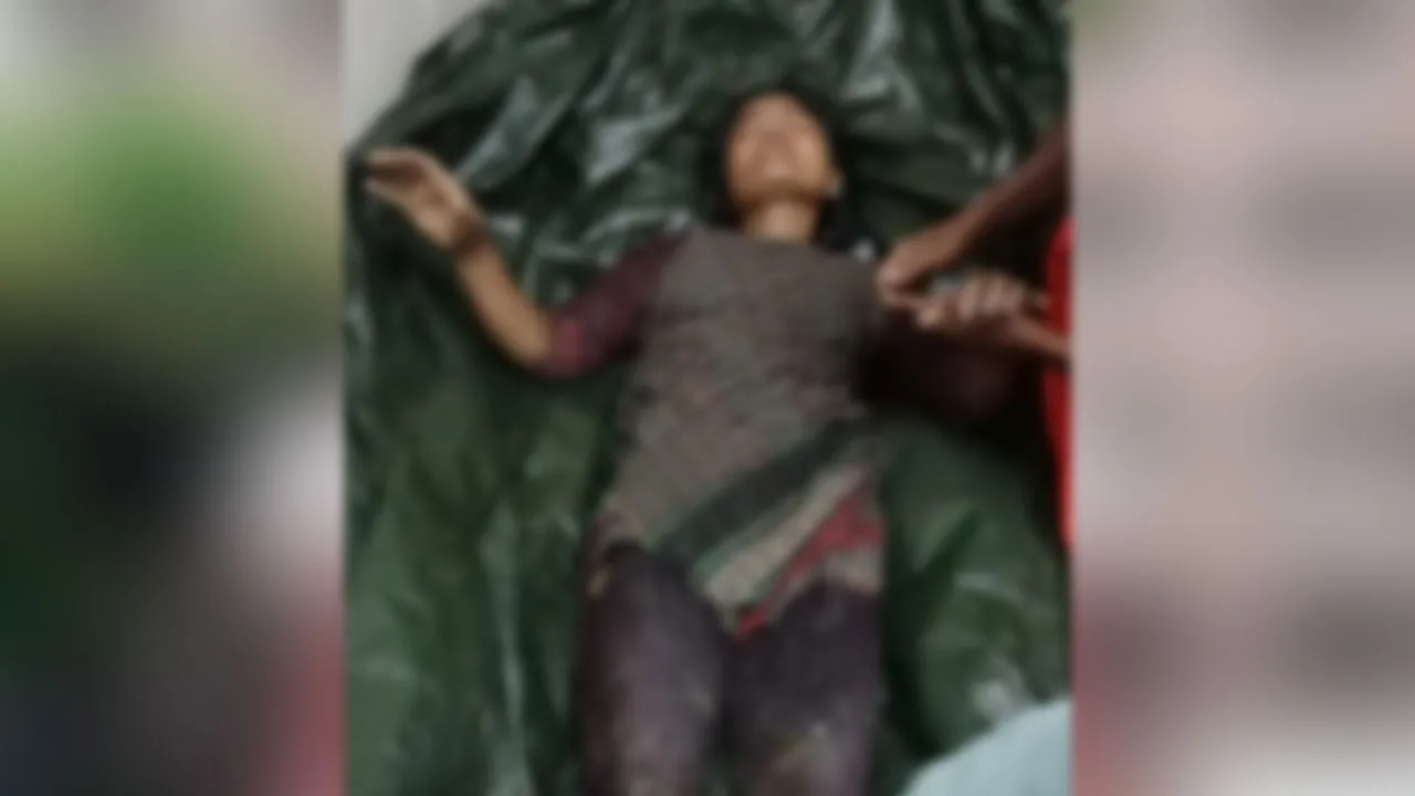 রুমায় যাত্রীবাহী জিপ খাদে পড়ে নিহত ১, আহত ২