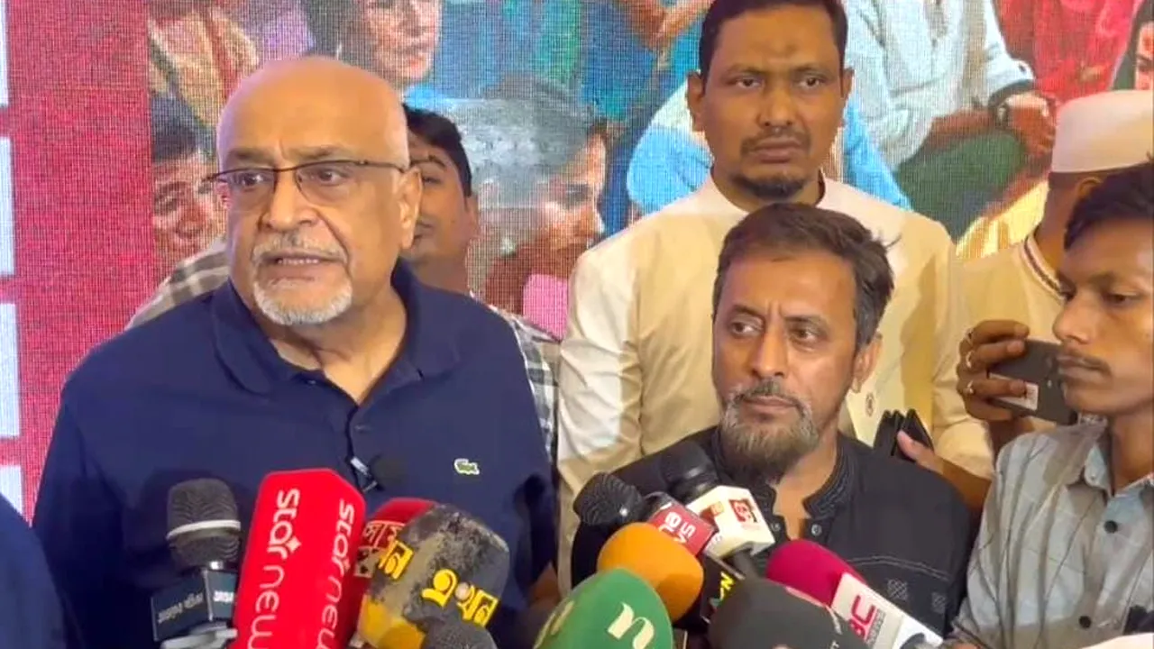 ‘চামচা পুঁজিবাদি’ অর্থনীতিতে লুটপাট ও চোরতন্ত্র প্রতিষ্ঠা করে : দেবপ্রিয় ভট্টাচার্য