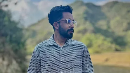 নেত্রকোনায় আর্জেন্টিনার জয়ে উল্লাস করতে গিয়ে ছাদ থেকে পড়ে সমর্থকের মৃত্যু