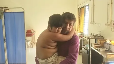 শিবচরে পাগলা কুকুরের কামড়ে শিশুসহ আহত ১২