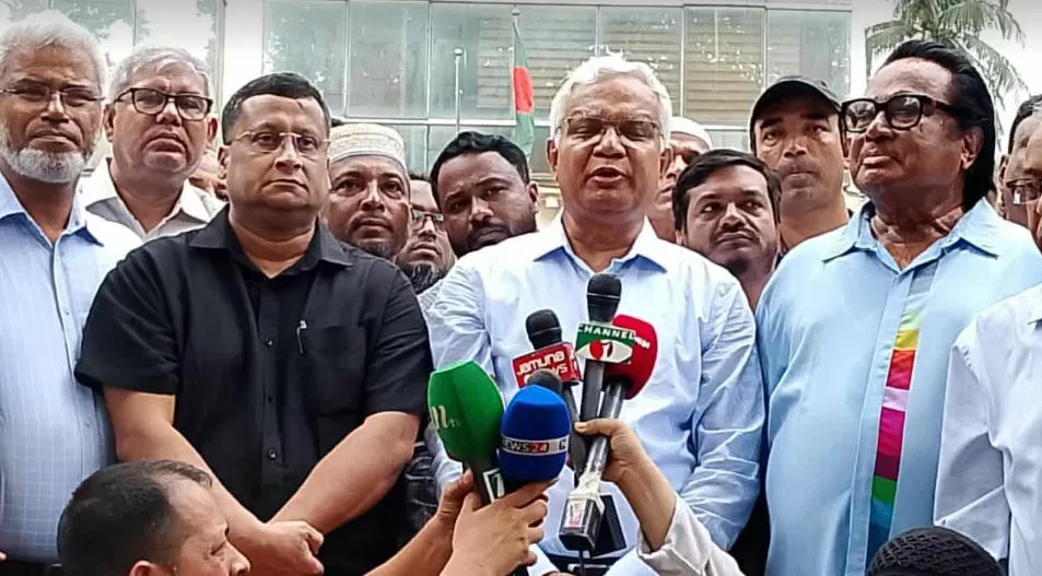 জনগণই ঠিক করবে কে কাকে লাল কার্ড দেখাবে : ডা. জাহিদ