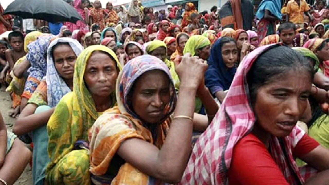 দেশে তিন বছরে দারিদ্রের হার বেড়েছে