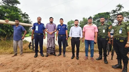 মুরাদনগরে ড্রেজার ব্যবসায়ীকে ৮ লাখ টাকা জরিমানা