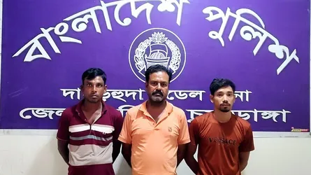 দামুড়হুদায় মাদক মামলায় ইউনিয়ন যুবলীগ সভাপতিসহ গ্রেফতার ৩