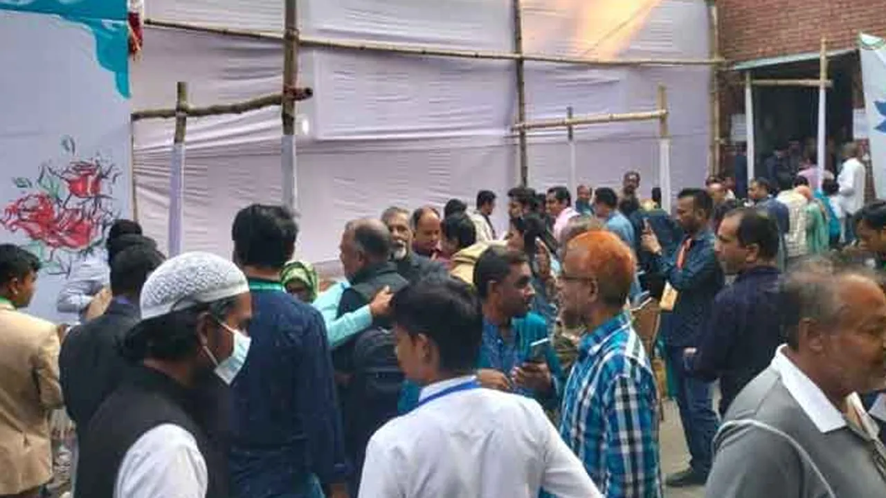 ডিআরইউ নির্বাচনের ভোটগ্রহণ চলছে