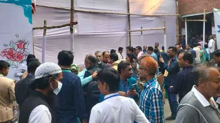 ডিআরইউ নির্বাচনের ভোটগ্রহণ চলছে