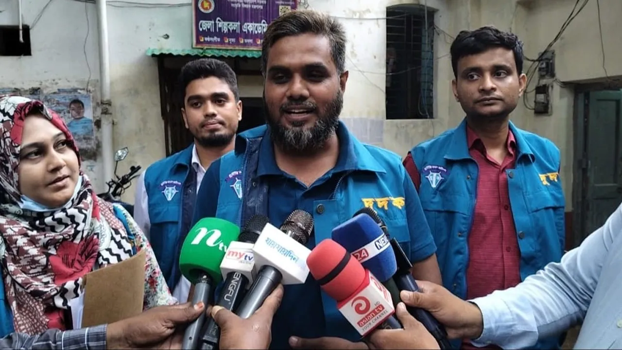 ছদ্মবেশে গাজীপুর বিআরটিএ কার্যালয়ে অনিয়মের সত্যতা পেল দুদক