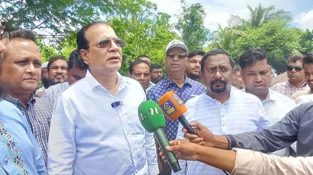 বাঁশখালীকে বন্যামুক্ত করতে সব পদক্ষেপ নেয়া হবে : ত্রাণমন্ত্রী