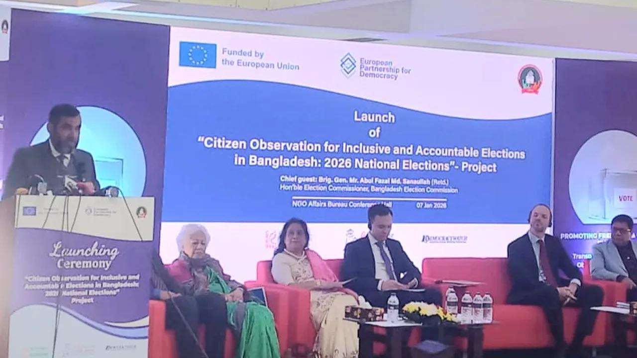 লাইনচ্যুত ট্রেনকে লাইনে ফেরানোর চেষ্টা এবারের ভোটে