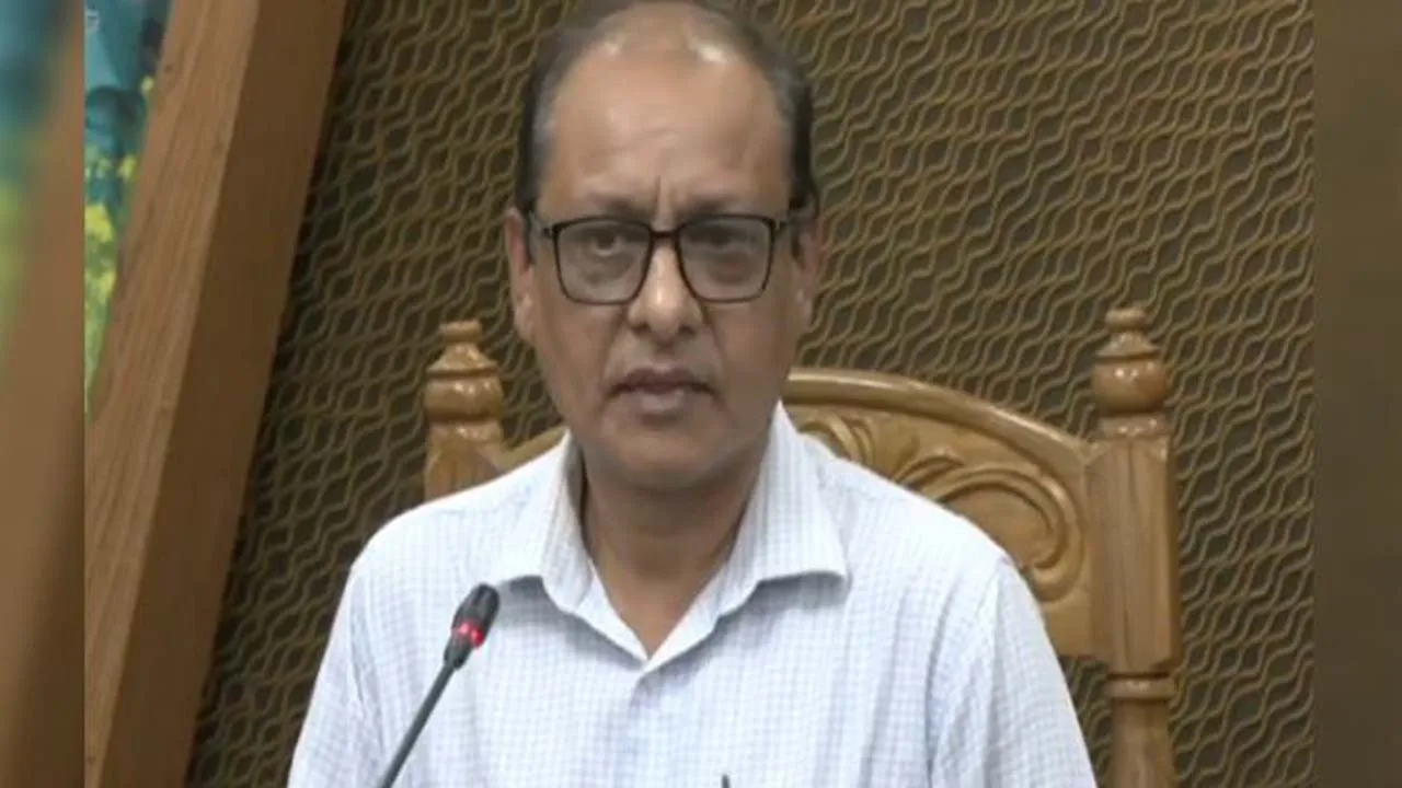 প্রযুক্তির যুগে সাক্ষরতার প্রসারে জোর দিতে হবে : গণশিক্ষা উপদেষ্টা