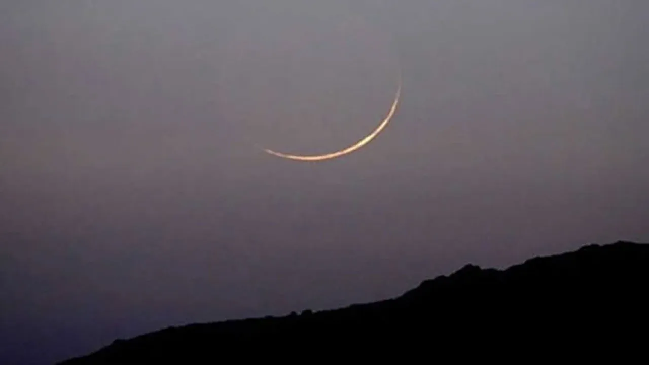 দেশের আকাশে চাঁদ দেখা গেছে, ঈদুল ফিতর সোমবার