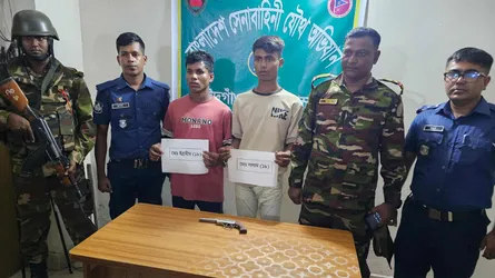 ঈদগাঁওতে অস্ত্রসহ ২ রোহিঙ্গা আটক