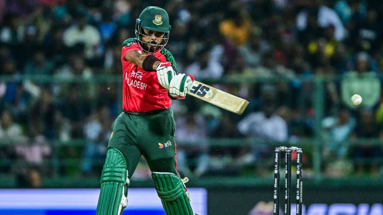 ভালো শুরুর পরও দেড় শ’তে আটকে গেল বাংলাদেশ