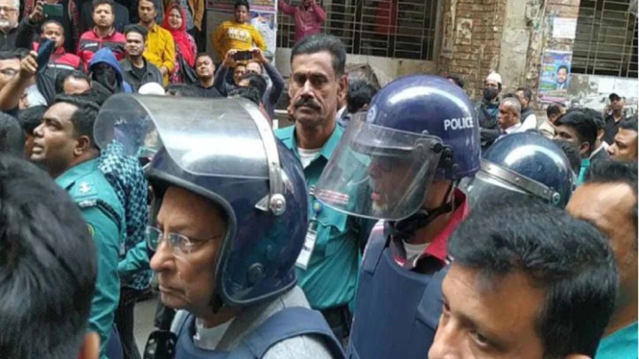সাবেক তথ্যমন্ত্রী ইনু ও তার স্ত্রীর বিরুদ্ধে দুদকের মামলা