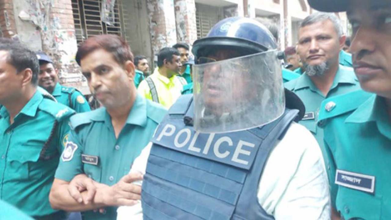 সাবেক খাদ্যমন্ত্রী সাধন চন্দ্র মজুমদার