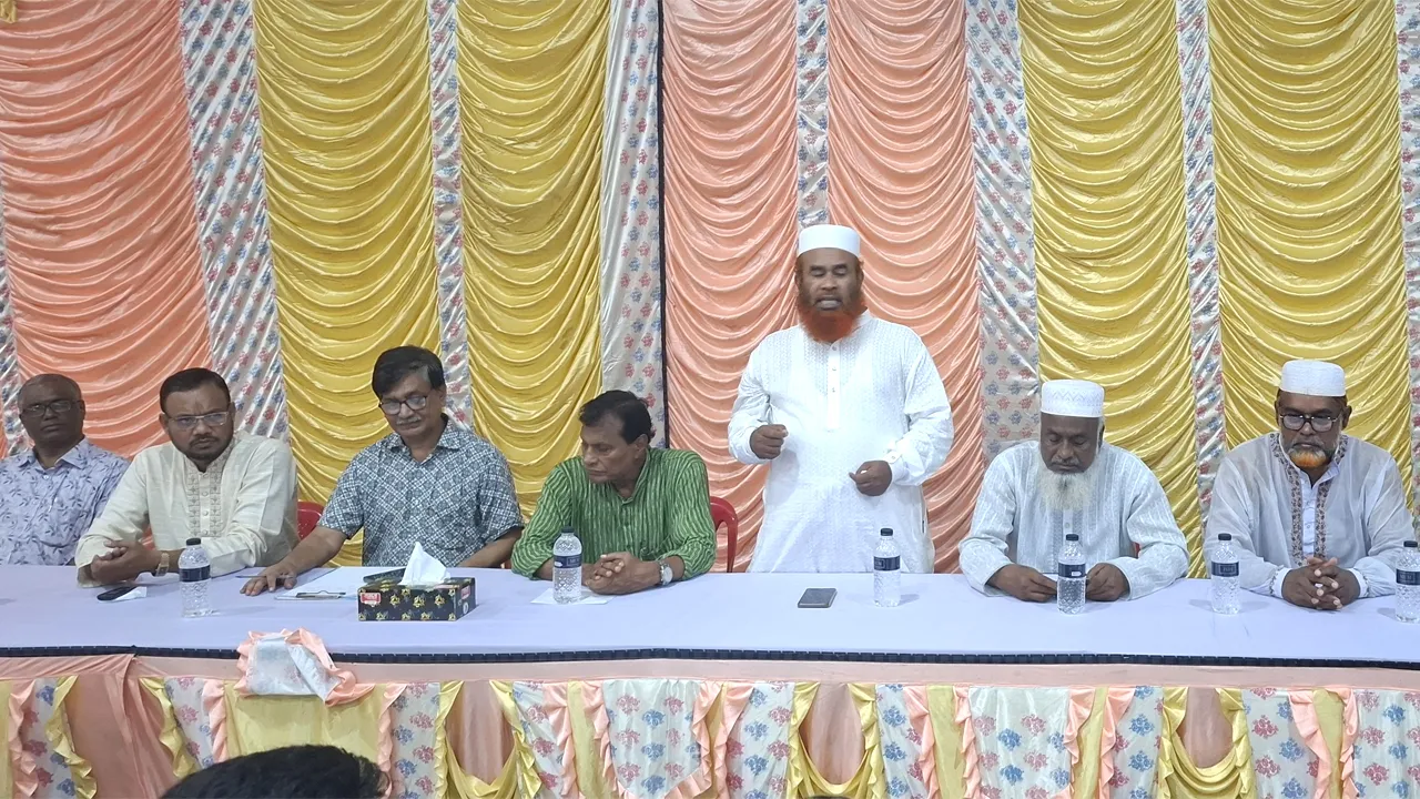 নাটোরে হিন্দু সম্প্রদায়ের সাথে জেলা জামায়াতের মতবিনিময়