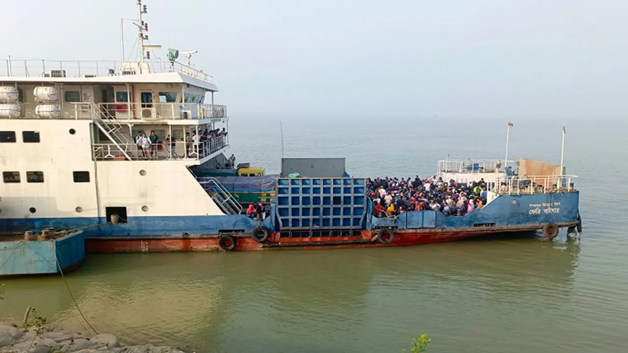 চরফ্যাসন-দশমিনা রুটে নতুন ফেরি, সুফল পাবে ১০ লাখ মানুষ
