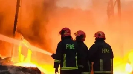 চট্টগ্রামে গোডউনে আগুন, নিয়ন্ত্রণে ৭ ইউনিট