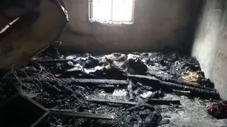 রায়গঞ্জে ভয়াবহ অগ্নিকাণ্ডে ব্যবসায়ীর বসতবাড়ি পুড়ে ছাই, ২০ লাখ টাকার ক্ষতি