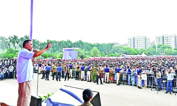 আসুন এবার রাষ্ট্রকে আমরা পুনর্গঠন করি : প্রধানমন্ত্রী