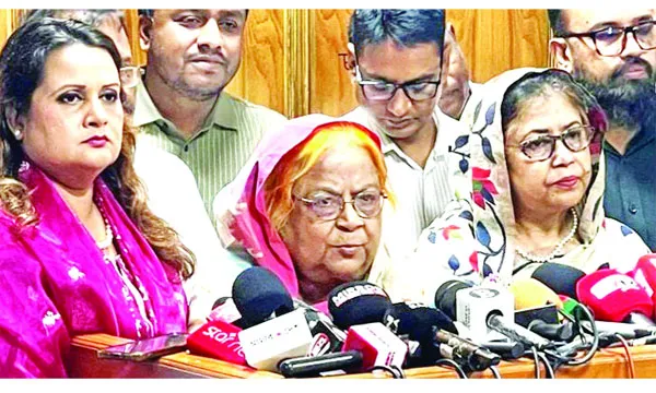 বিএনপির প্রার্থীদের  মনোনয়নপত্র জমা